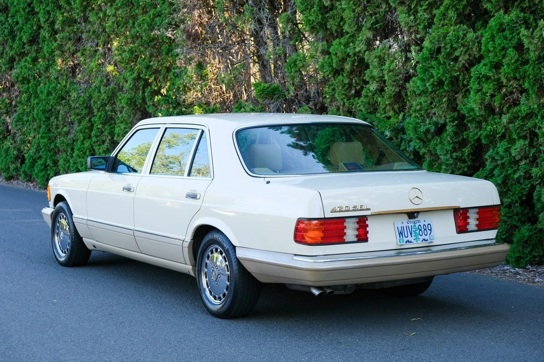 1989 Mercedes-Benz W126 S-Class Sedan - Image 14 of 31