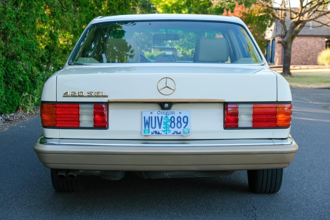 1989 Mercedes-Benz W126 S-Class Sedan - Image 17 of 31