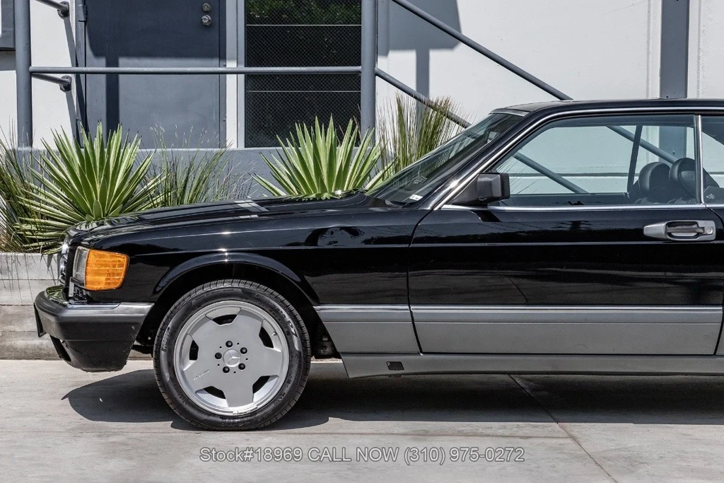 1989 Mercedes-Benz 500E & E500 - Image 11 of 12