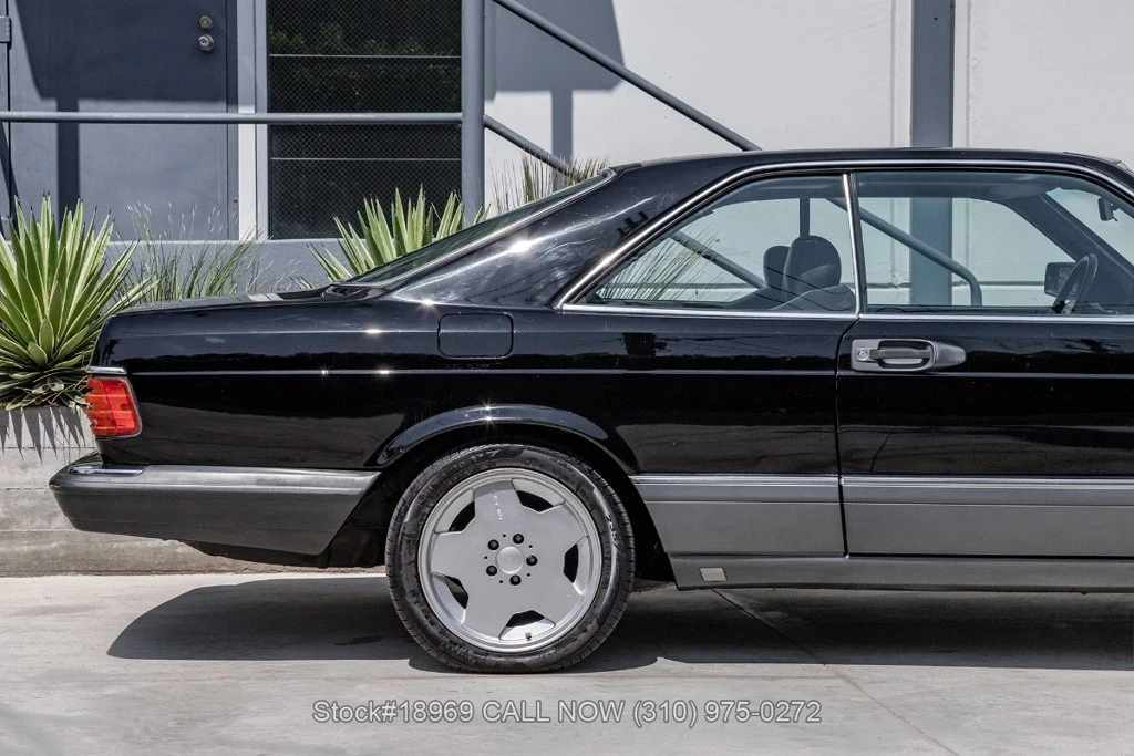 1989 Mercedes-Benz 500E & E500 - Image 10 of 12