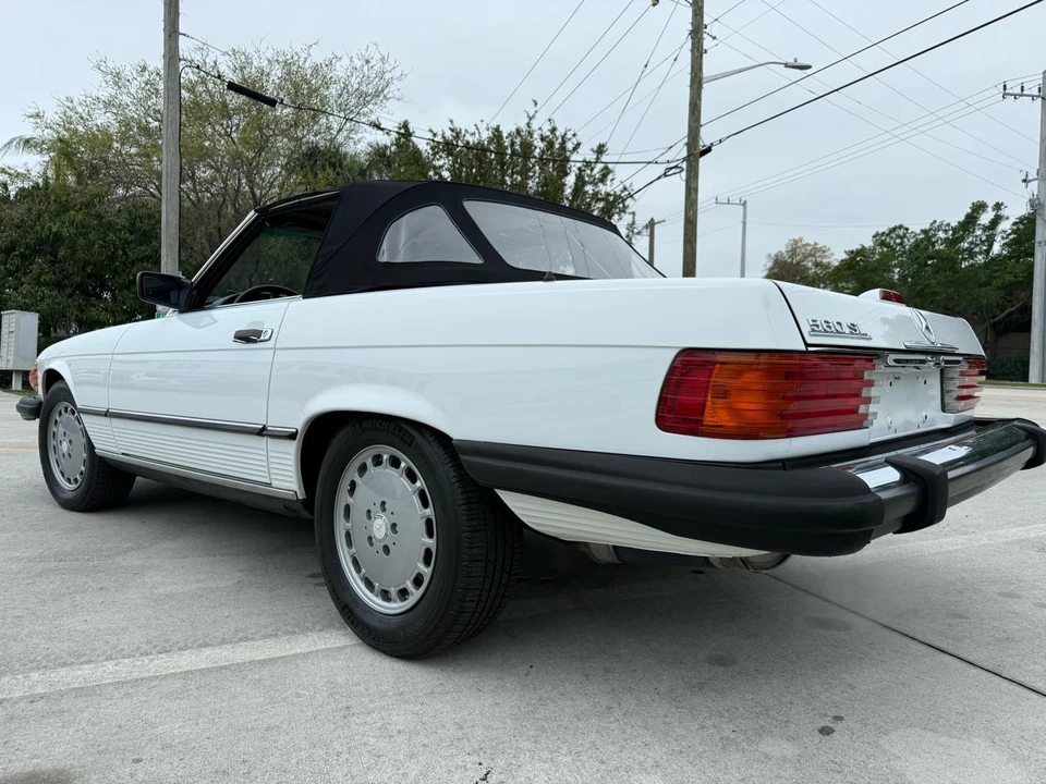 1989 Mercedes-Benz W126 S-Class Sedan - Image 3 of 31