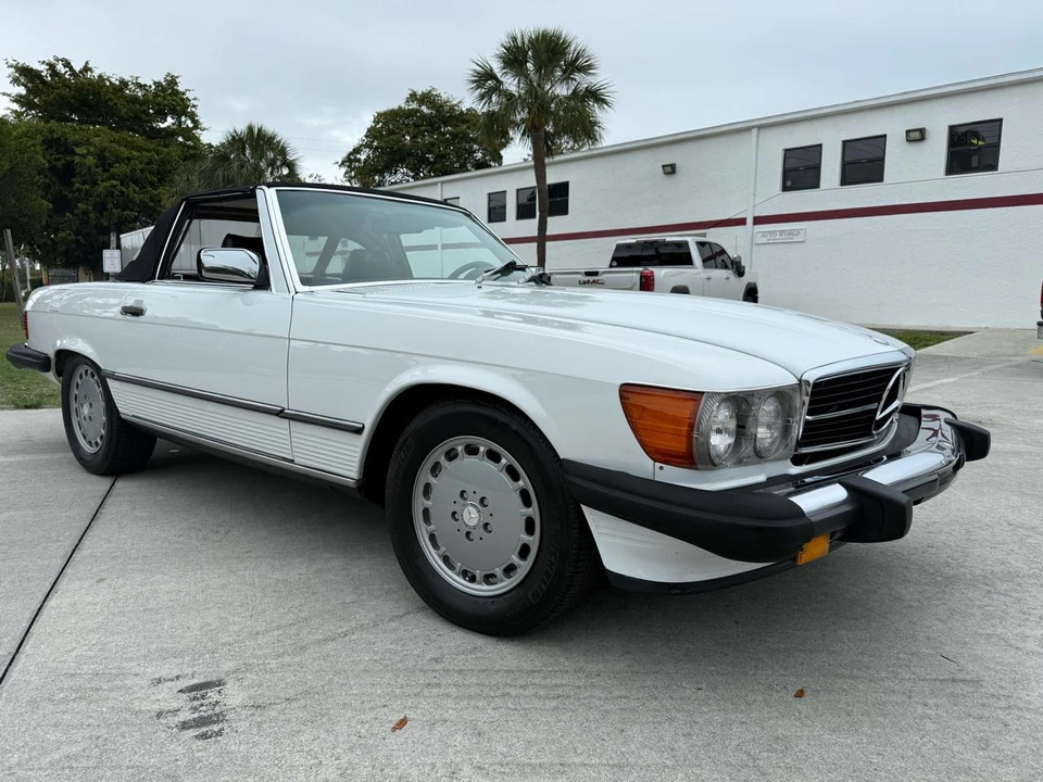 1989 Mercedes-Benz W126 S-Class Sedan - Image 12 of 31