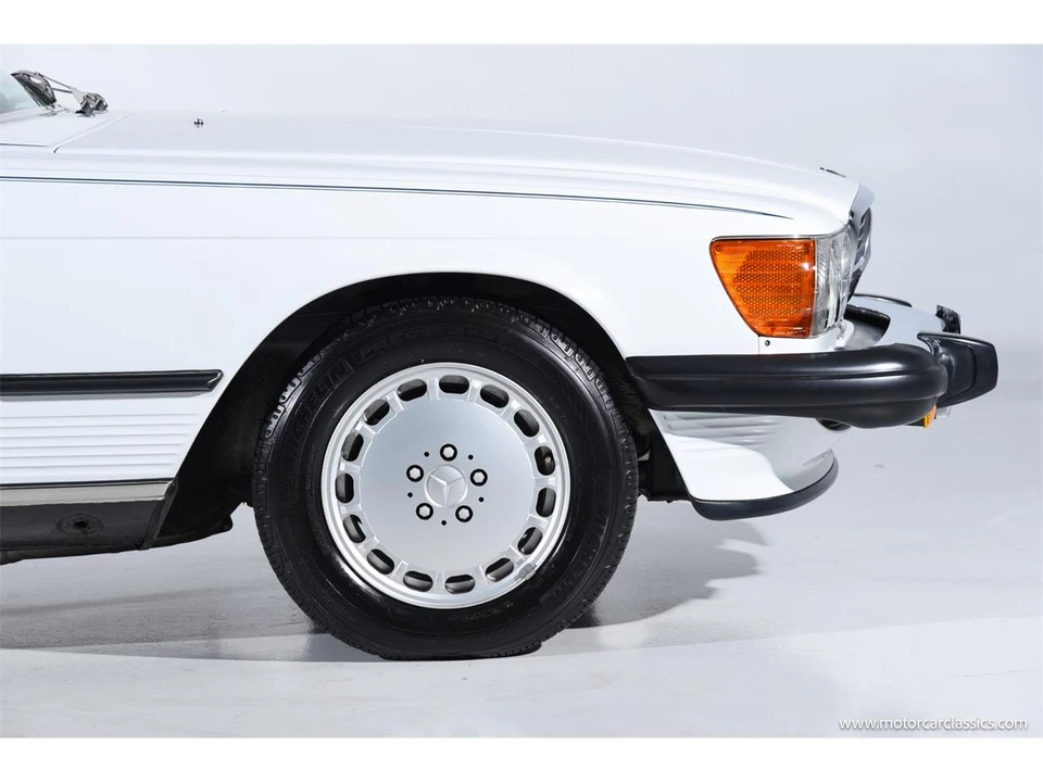 1989 Mercedes-Benz W126 S-Class Sedan - Image 22 of 31