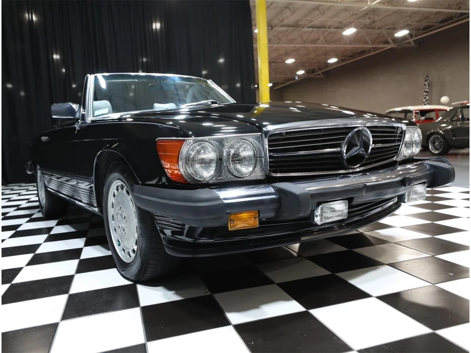 1989 Mercedes-Benz W126 S-Class Sedan - Image 19 of 31