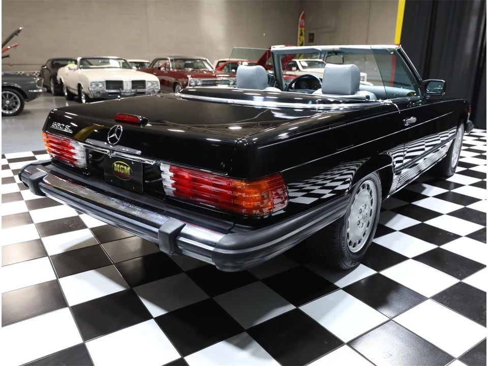 1989 Mercedes-Benz W126 S-Class Sedan - Image 22 of 31