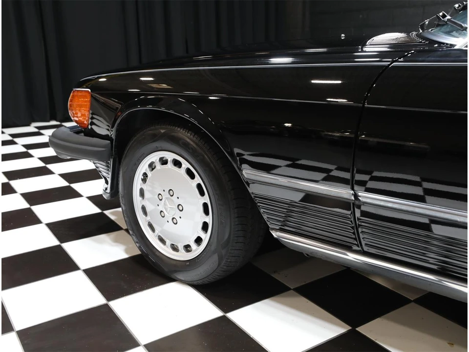 1989 Mercedes-Benz W126 S-Class Sedan - Image 31 of 31