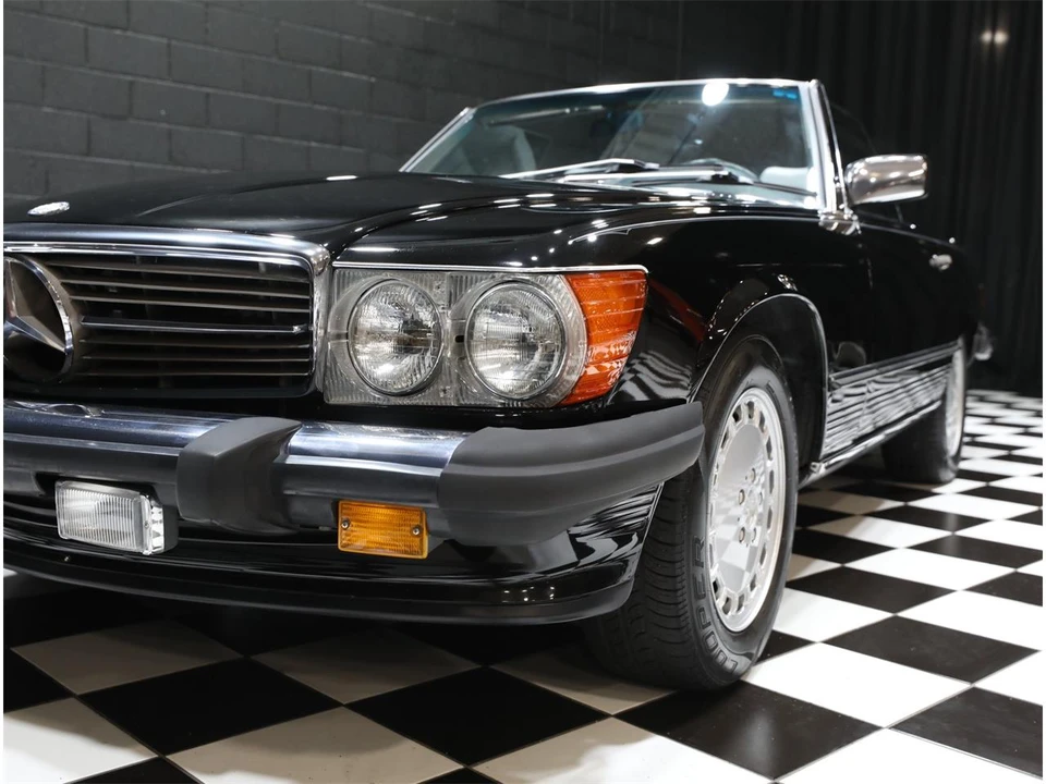1989 Mercedes-Benz W126 S-Class Sedan - Image 14 of 31