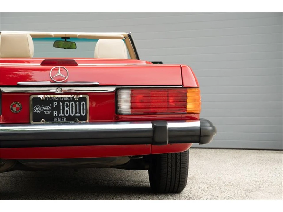 1989 Mercedes-Benz W126 S-Class Sedan - Image 10 of 31