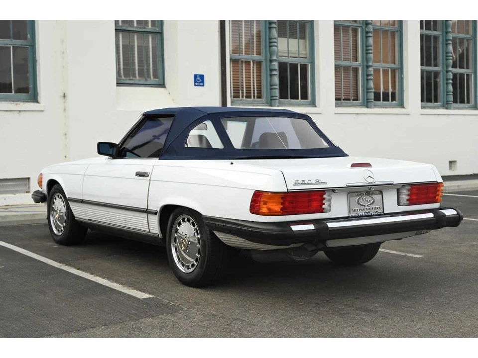 1989 Mercedes-Benz W126 S-Class Sedan - Image 12 of 24