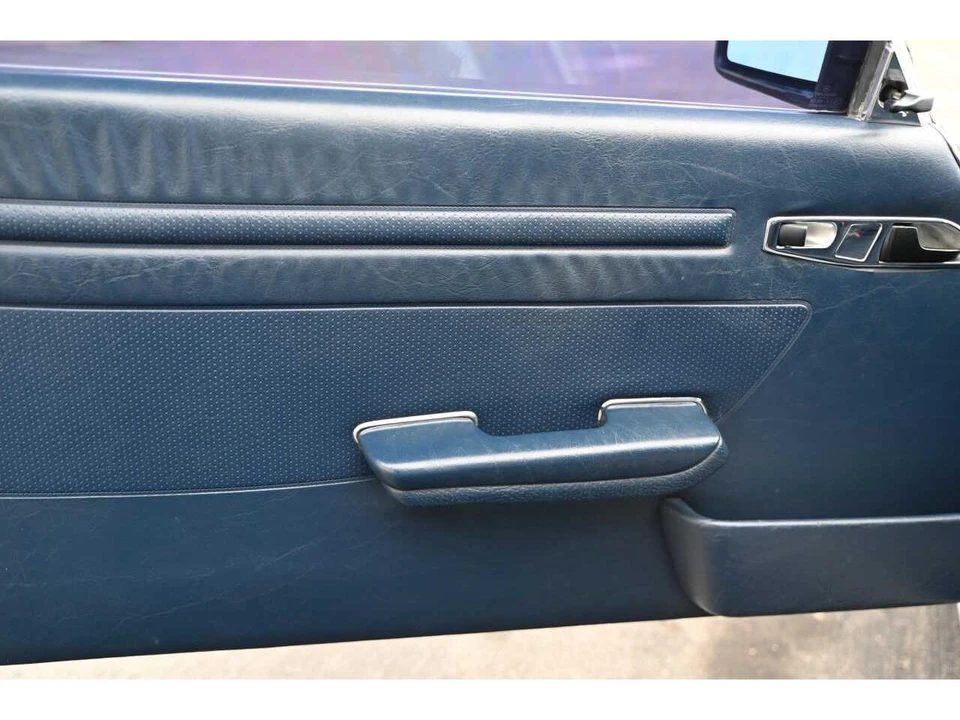 1989 Mercedes-Benz W126 S-Class Sedan - Image 17 of 24