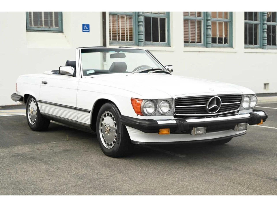 1989 Mercedes-Benz W126 S-Class Sedan - Image 3 of 24