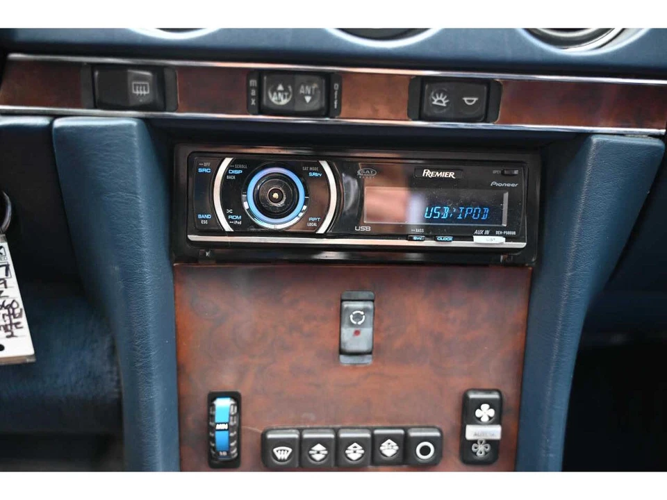 1989 Mercedes-Benz W126 S-Class Sedan - Image 22 of 24