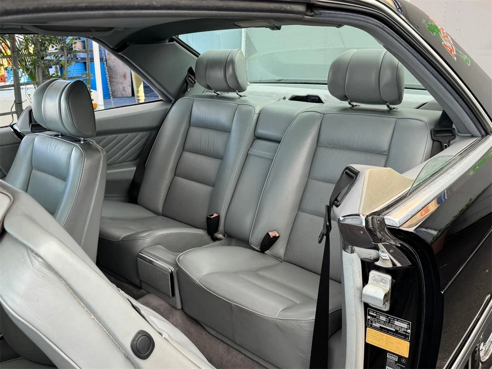 1989 Mercedes-Benz W126 S-Class Sedan - Image 15 of 31