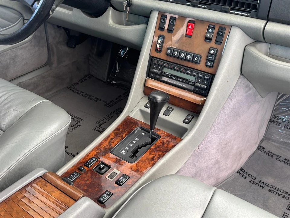 1989 Mercedes-Benz W126 S-Class Sedan - Image 20 of 31
