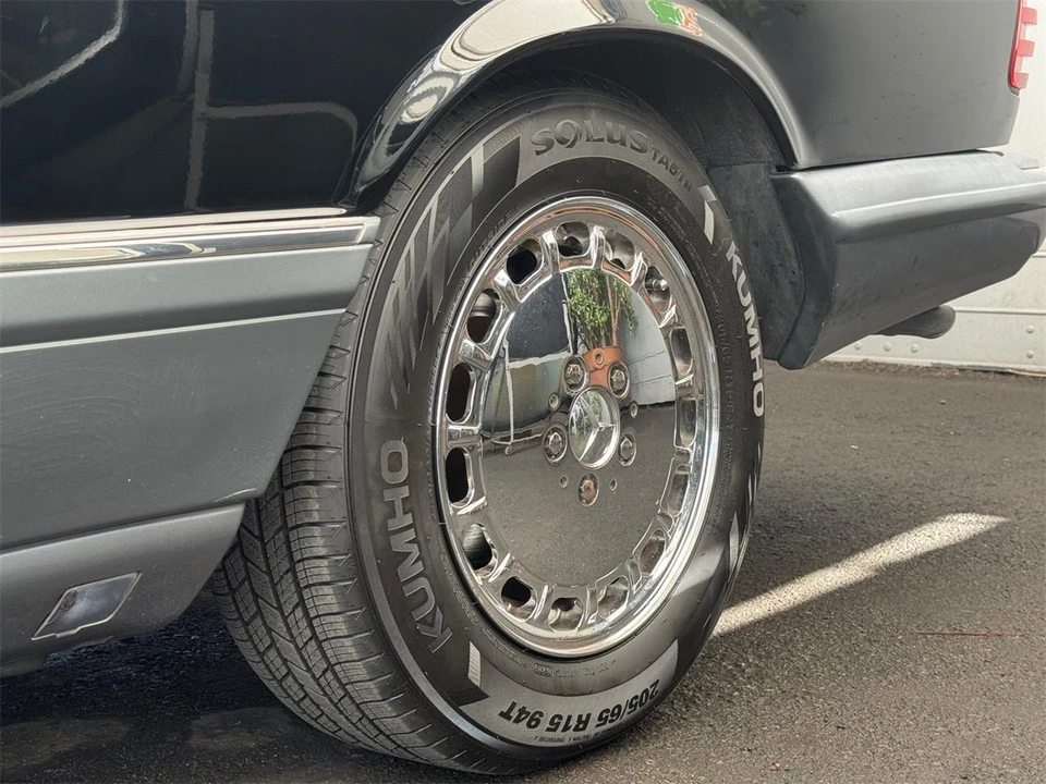 1989 Mercedes-Benz W126 S-Class Sedan - Image 31 of 31