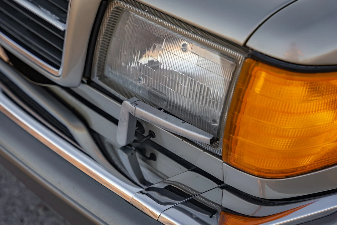 1989 Mercedes-Benz C126 S-Class Coupe - Image 16 of 31
