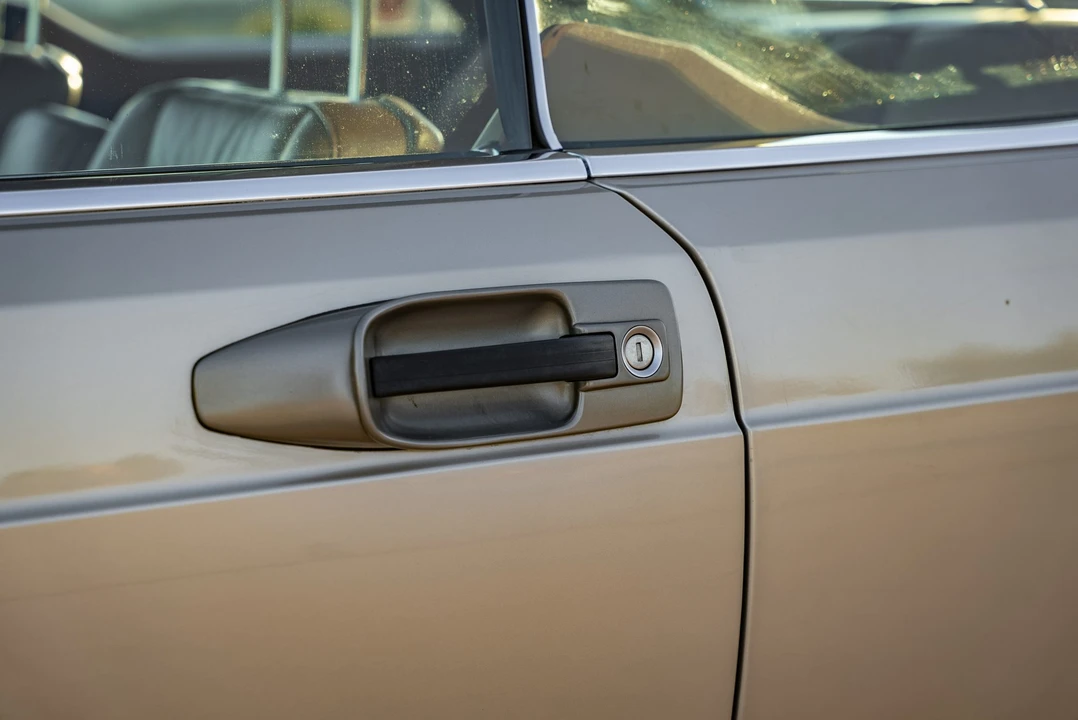 1989 Mercedes-Benz C126 S-Class Coupe - Image 19 of 31