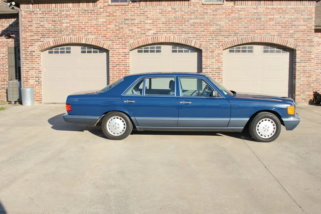 1989 Mercedes-Benz W126 S-Class Sedan - Image 14 of 31