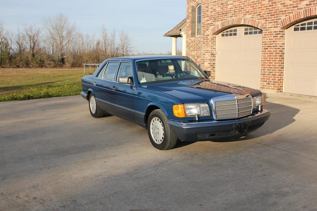 1989 Mercedes-Benz W126 S-Class Sedan - Image 2 of 31