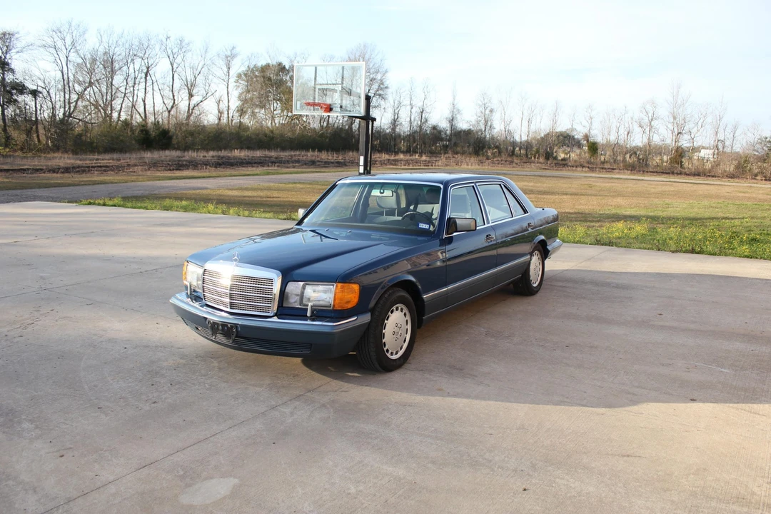 1989 Mercedes-Benz W126 S-Class Sedan - Image 4 of 31