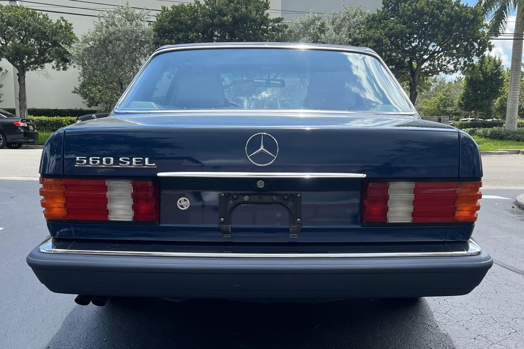 1989 Mercedes-Benz W126 S-Class Sedan - Image 5 of 31