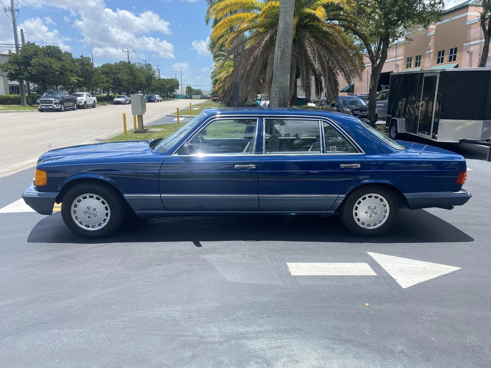 1989 Mercedes-Benz W126 S-Class Sedan - Image 9 of 31