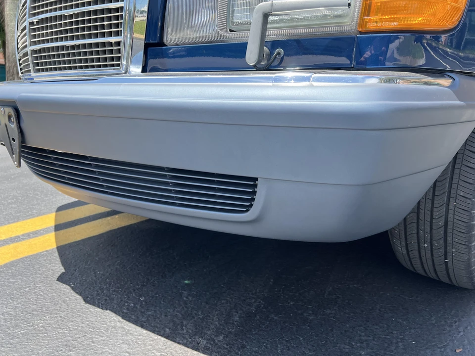 1989 Mercedes-Benz W126 S-Class Sedan - Image 30 of 31