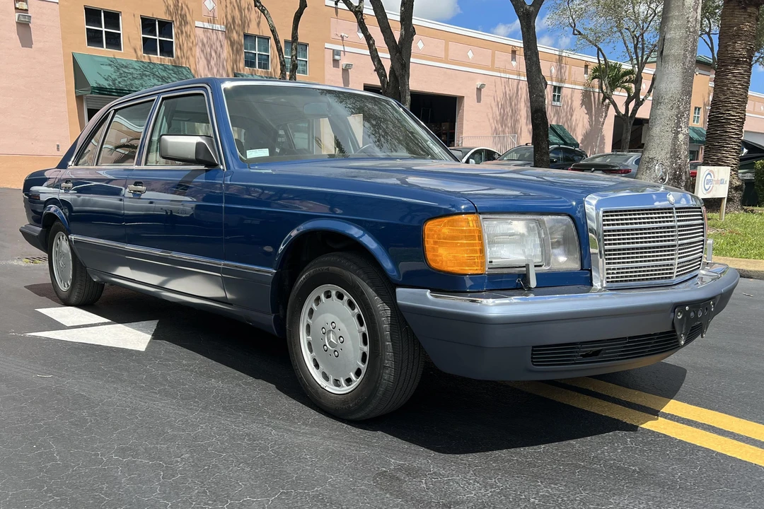 1989 Mercedes-Benz W126 S-Class Sedan - Image 2 of 31