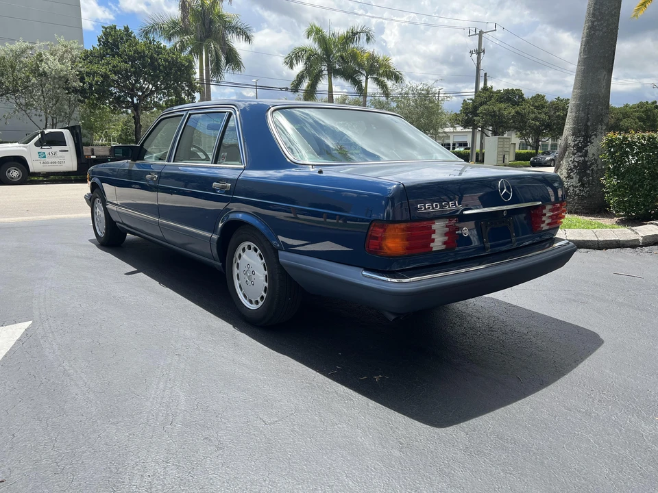1989 Mercedes-Benz W126 S-Class Sedan - Image 11 of 31