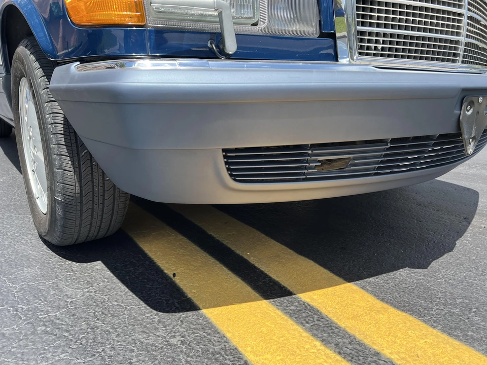 1989 Mercedes-Benz W126 S-Class Sedan - Image 22 of 31