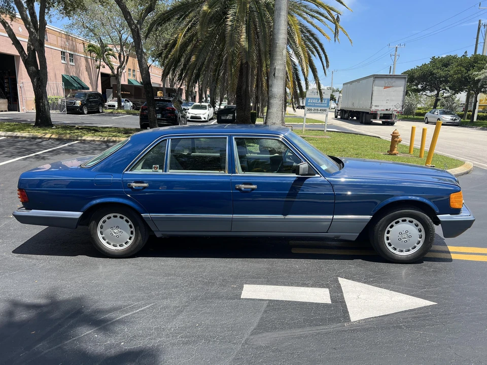 1989 Mercedes-Benz W126 S-Class Sedan - Image 3 of 31