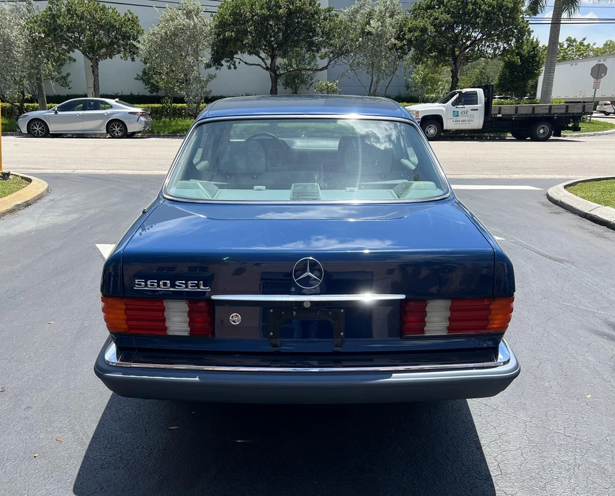 1989 Mercedes-Benz W126 S-Class Sedan - Image 13 of 31