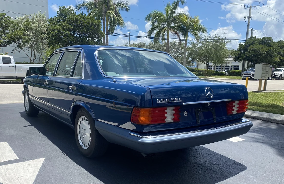 1989 Mercedes-Benz W126 S-Class Sedan - Image 12 of 31