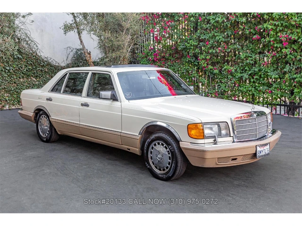 1989 Mercedes-Benz W126 S-Class Sedan - Image 3 of 31