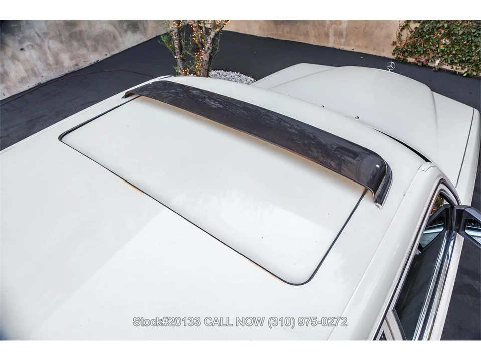 1989 Mercedes-Benz W126 S-Class Sedan - Image 14 of 31