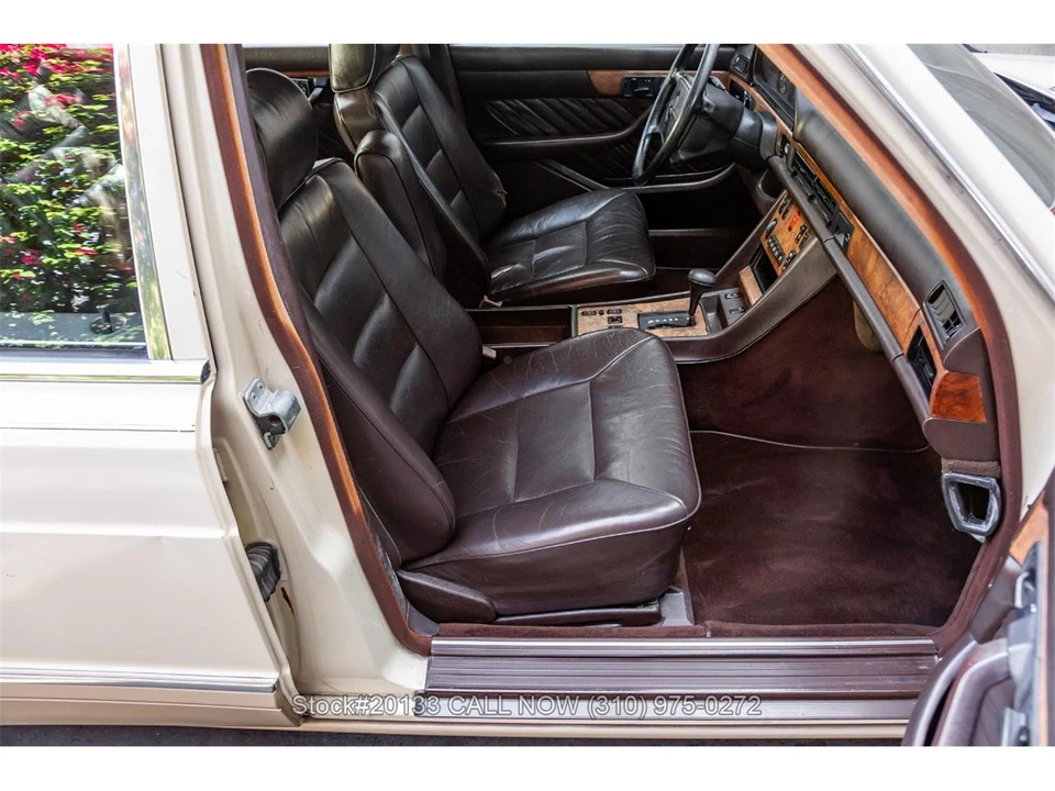 1989 Mercedes-Benz W126 S-Class Sedan - Image 24 of 31