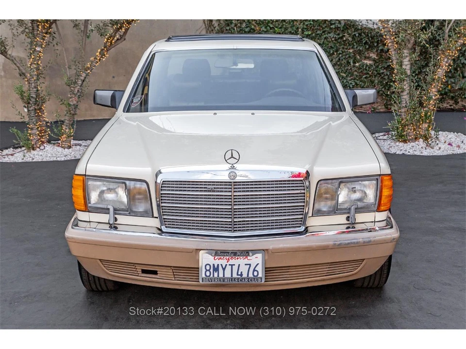 1989 Mercedes-Benz W126 S-Class Sedan - Image 2 of 31