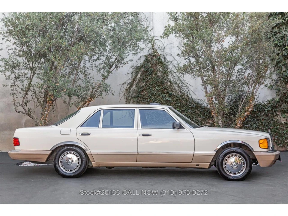 1989 Mercedes-Benz W126 S-Class Sedan - Image 4 of 31