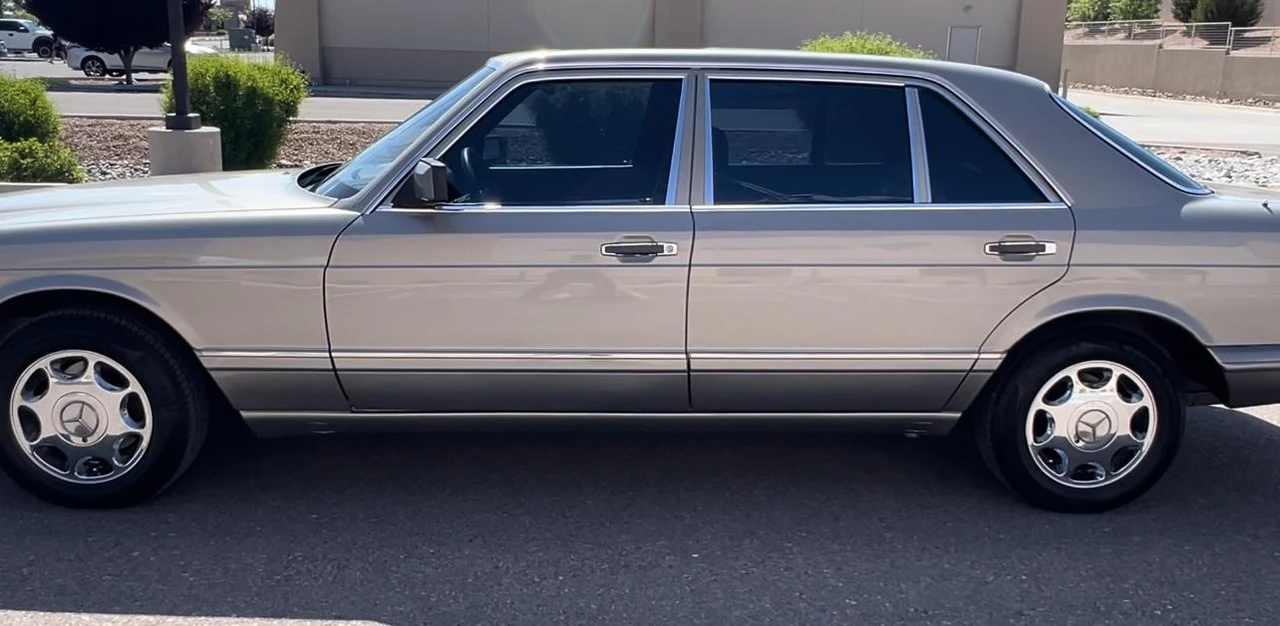1989 Mercedes-Benz W126 S-Class Sedan - Image 30 of 31