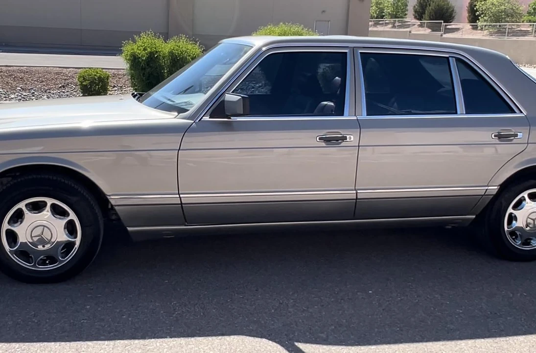 1989 Mercedes-Benz W126 S-Class Sedan - Image 29 of 31
