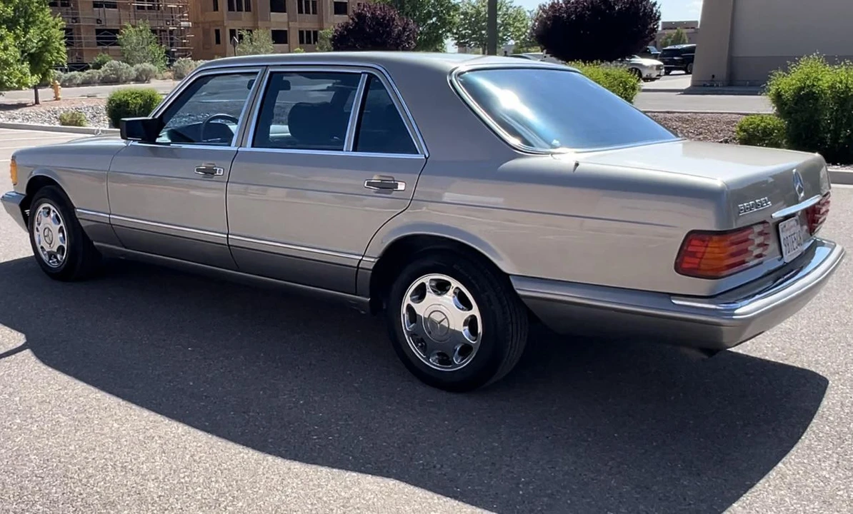1989 Mercedes-Benz W126 S-Class Sedan - Image 18 of 31