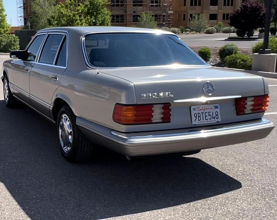 1989 Mercedes-Benz W126 S-Class Sedan - Image 19 of 31