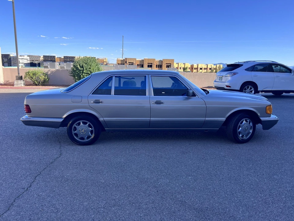 1989 Mercedes-Benz W126 S-Class Sedan - Image 8 of 31