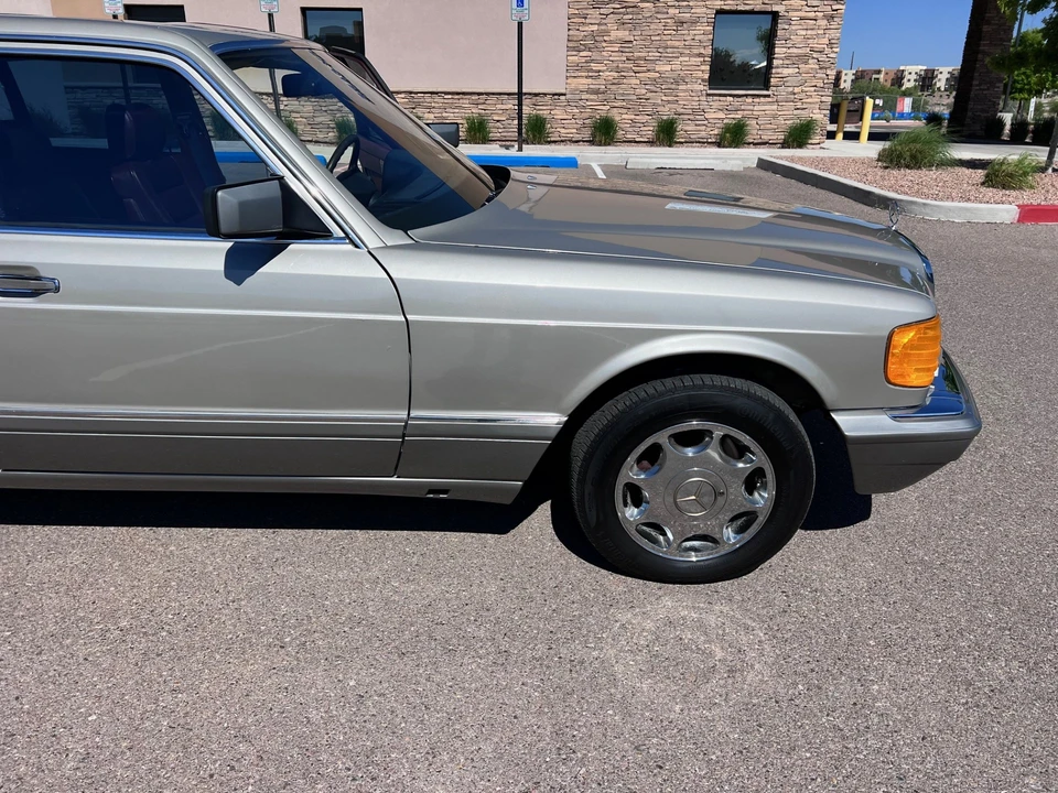 1989 Mercedes-Benz W126 S-Class Sedan - Image 27 of 31