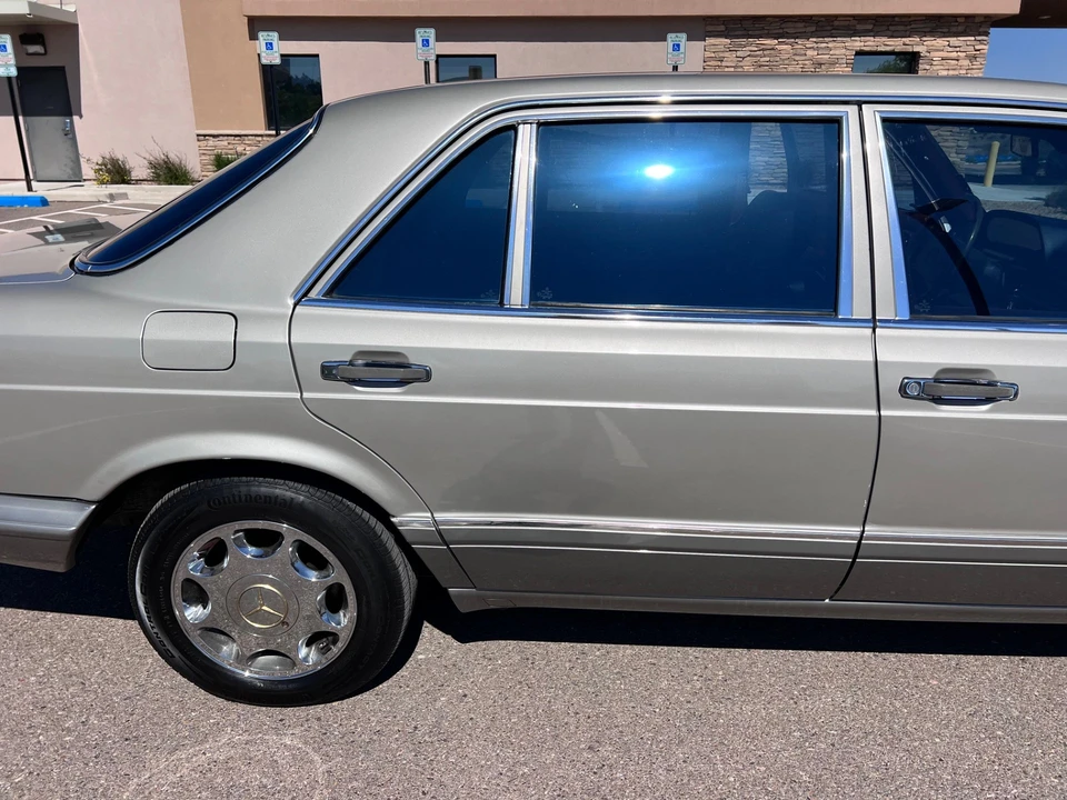1989 Mercedes-Benz W126 S-Class Sedan - Image 25 of 31