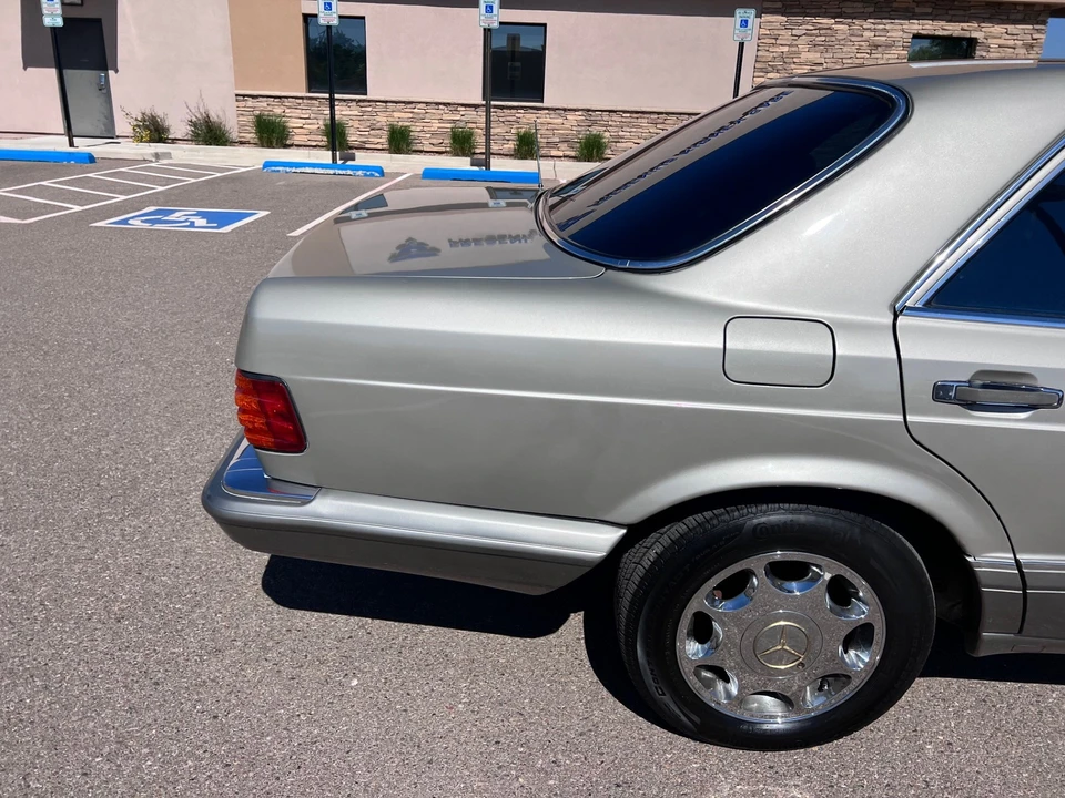 1989 Mercedes-Benz W126 S-Class Sedan - Image 24 of 31