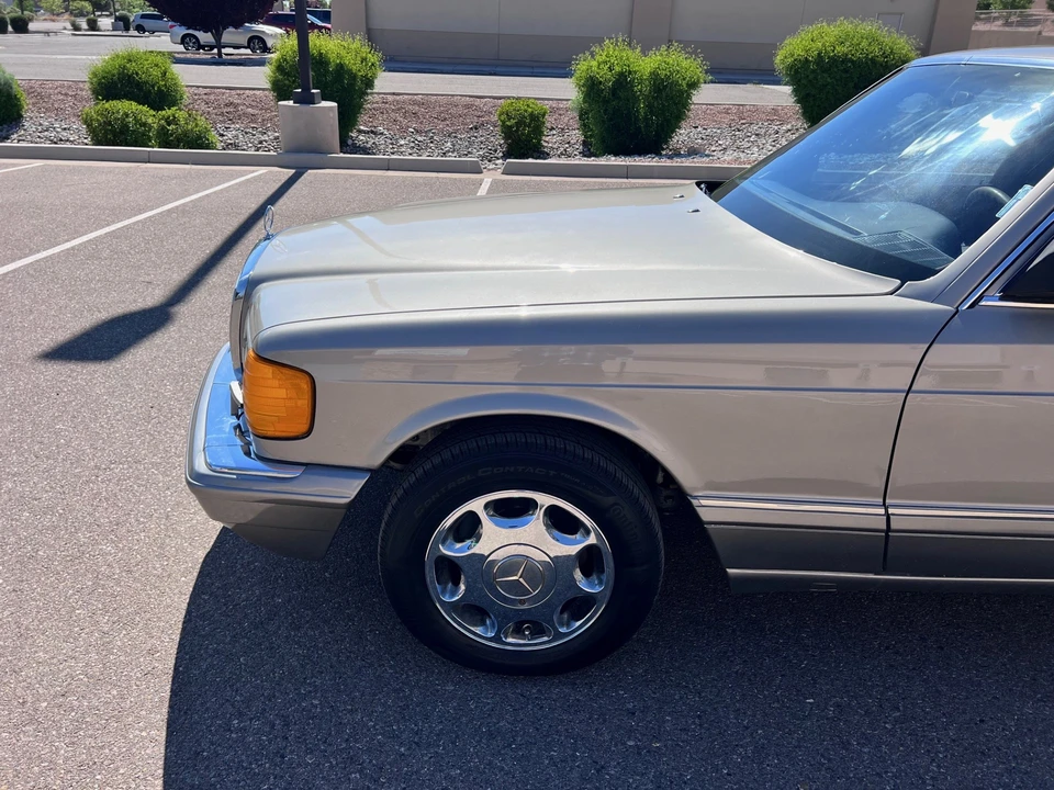 1989 Mercedes-Benz W126 S-Class Sedan - Image 28 of 31