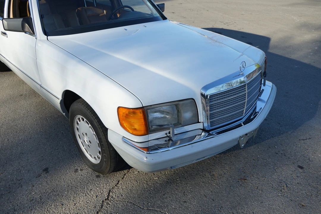 1989 Mercedes-Benz W126 S-Class Sedan - Image 16 of 31
