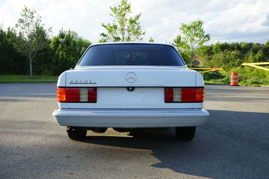 1989 Mercedes-Benz W126 S-Class Sedan - Image 5 of 31