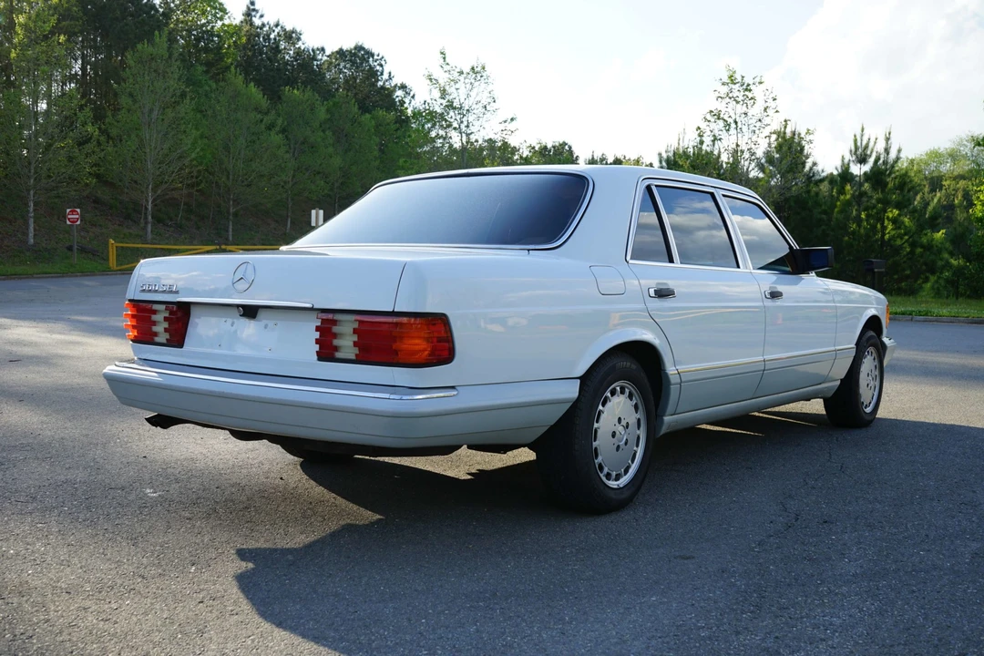 1989 Mercedes-Benz W126 S-Class Sedan - Image 6 of 31